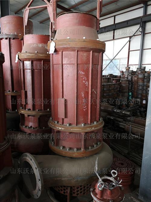 潜水泥沙泵是机电一体化产品,均在水中运行,结构紧凑,操作简单,可以很